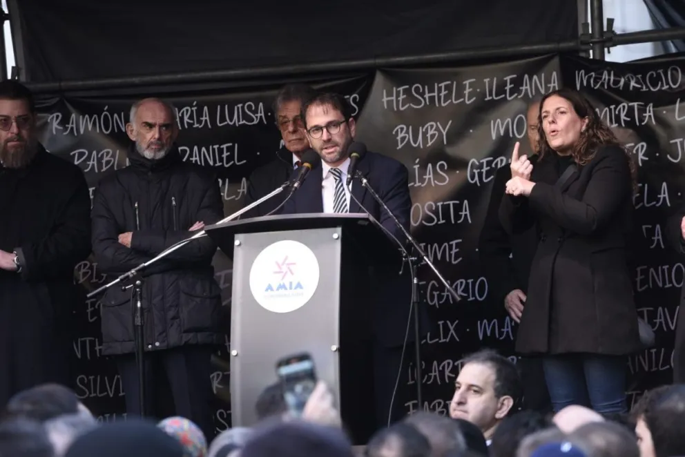 Pedido al Gobierno desde AMIA.